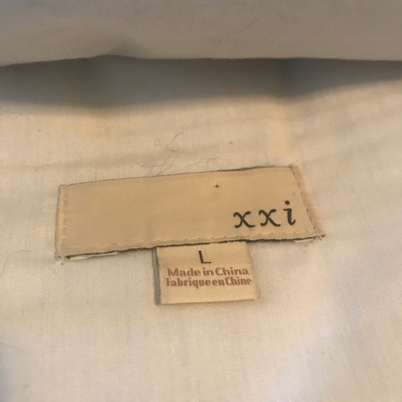 Forever 21 plaid skirt with black belt - Picture 5 of 6